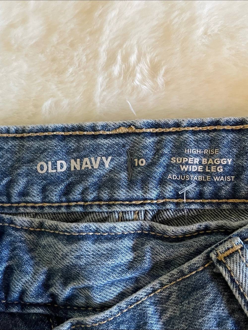 Old Navy Girls Blue Relaxed Wide-Leg Jeans with Star Accents SZ 10 - Picture 2 of 8